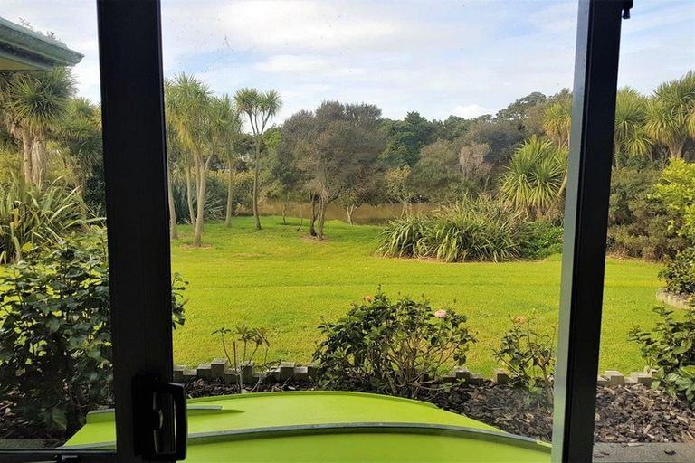 Photo of property in 12 Waikohua Place, Ruakaka, 0116