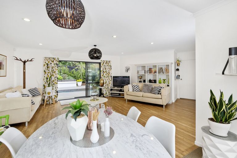 Photo of property in 32b Barberton Terrace, Red Hill, Papakura, 2110