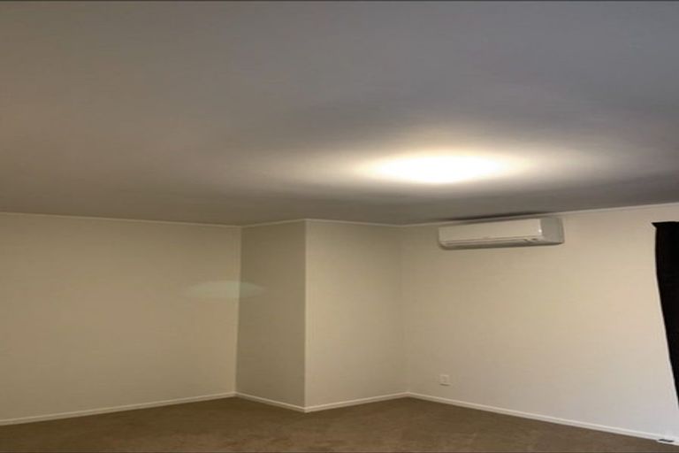 Photo of property in 20 Ewbank Place, Manurewa, Auckland, 2102