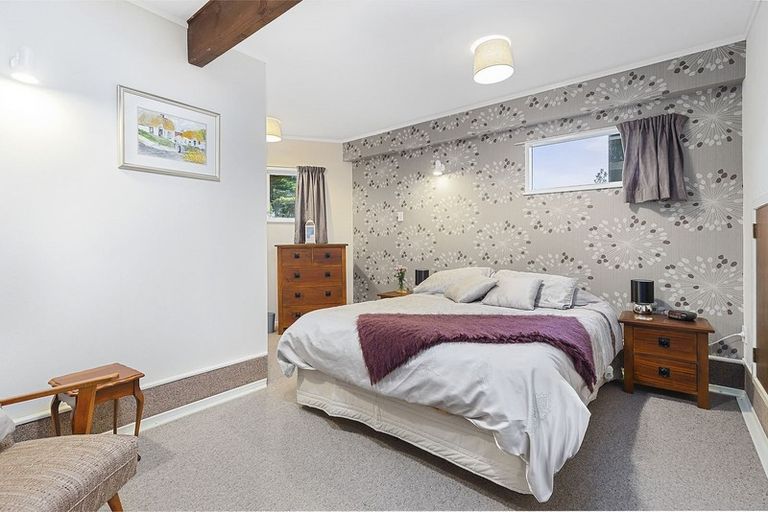 Photo of property in 69 Fyvie Avenue, Tawa, Wellington, 5028