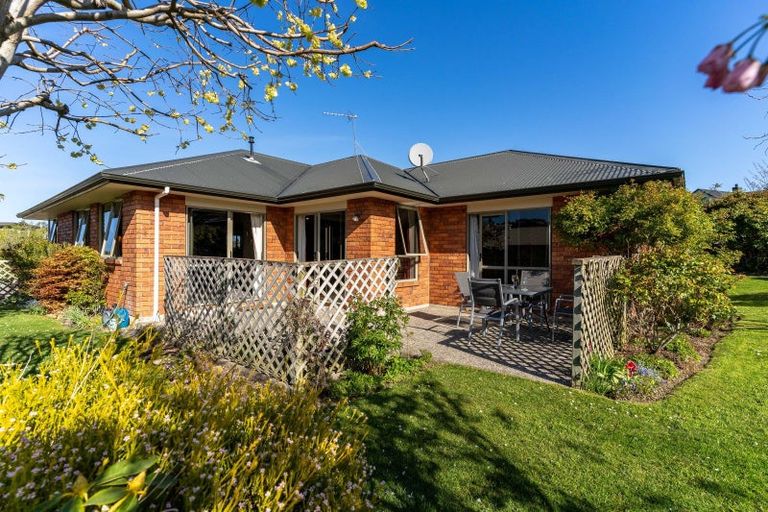 Photo of property in 19 Duxford Crescent, Fairfield, Dunedin, 9018