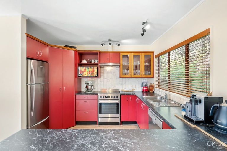 Photo of property in 2a Swainson Street, Naenae, Lower Hutt, 5011