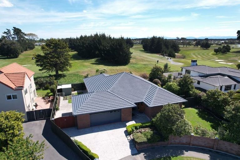 Photo of property in 18 Cordyline Place, Waimairi Beach, Christchurch, 8083