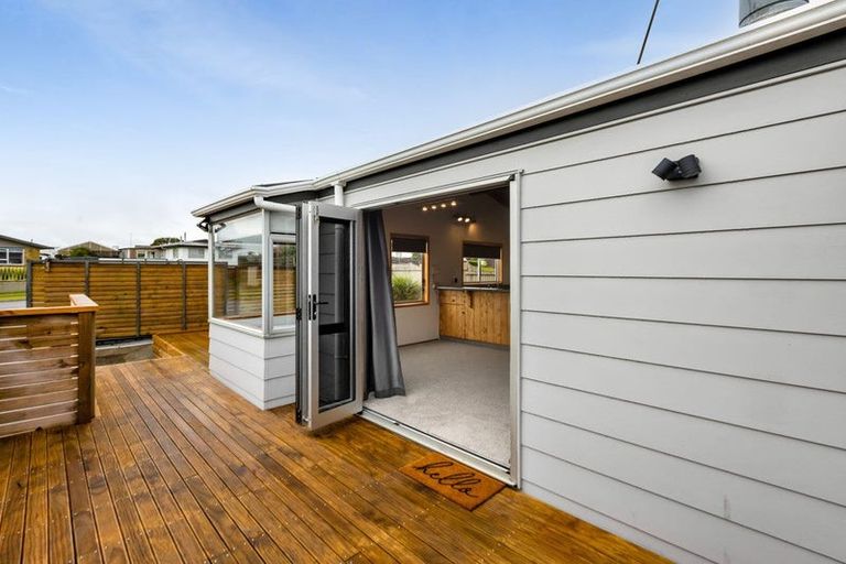 Photo of property in 17 Villa Place, Bell Block, New Plymouth, 4312