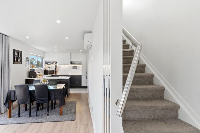 Photo of property in 70d Stanley Road, Glenfield, Auckland, 0629