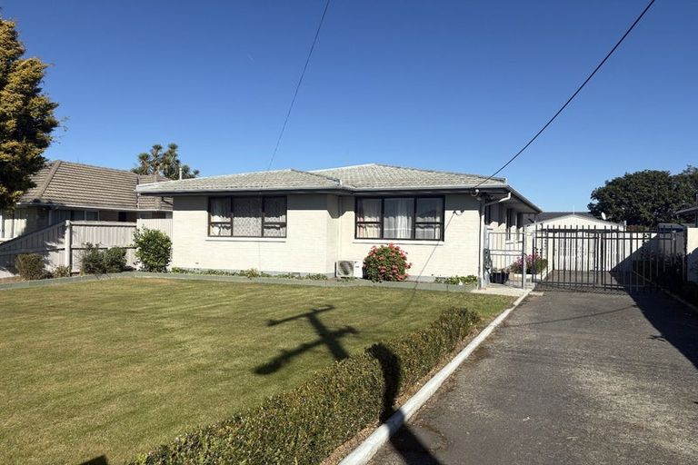 Photo of property in 82 Neill Street, Hornby, Christchurch, 8042