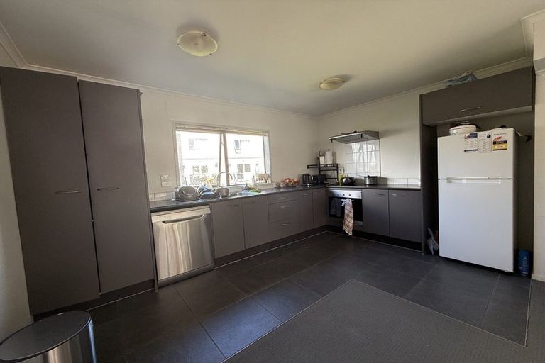 Photo of property in St Claire Village, 191/172 Mcleod Road, Te Atatu South, Auckland, 0610