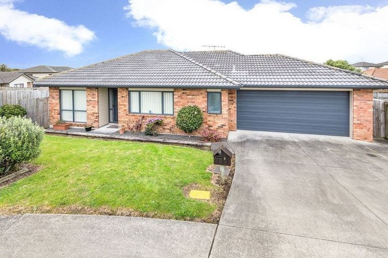 Photo of property in 5 Orbit Place, Flat Bush, Auckland, 2019