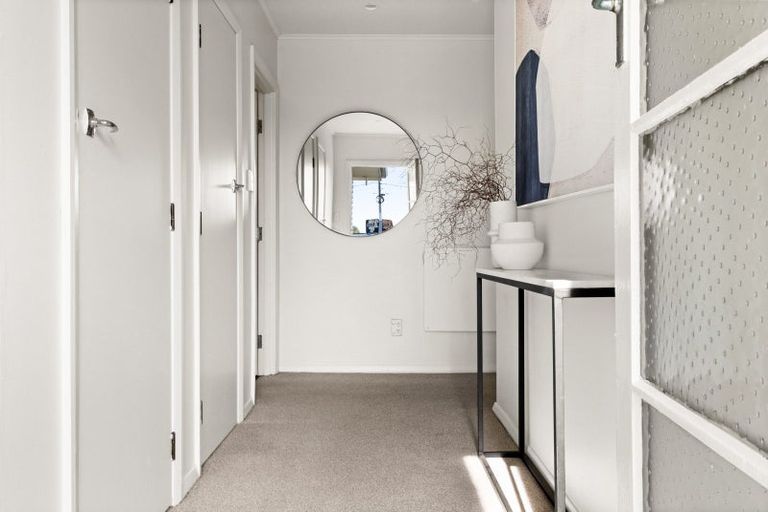 Photo of property in 91 Middle Road, Havelock North, 4130