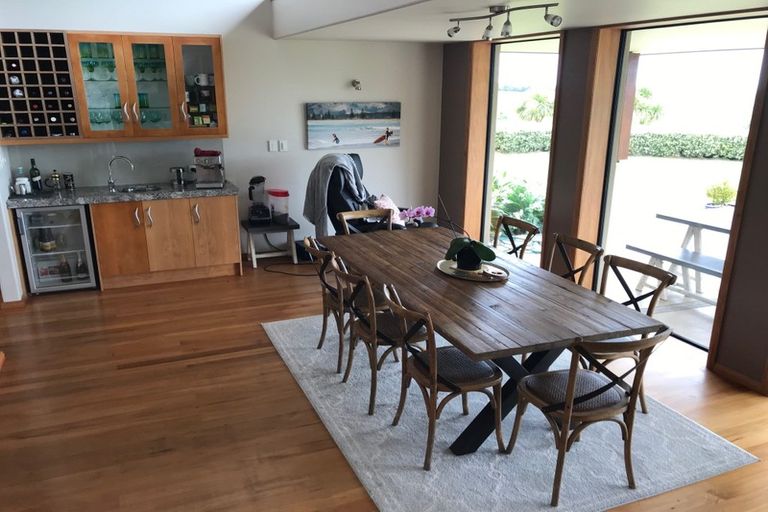 Photo of property in 55 Scarlys Way, Okitu, Gisborne, 4010