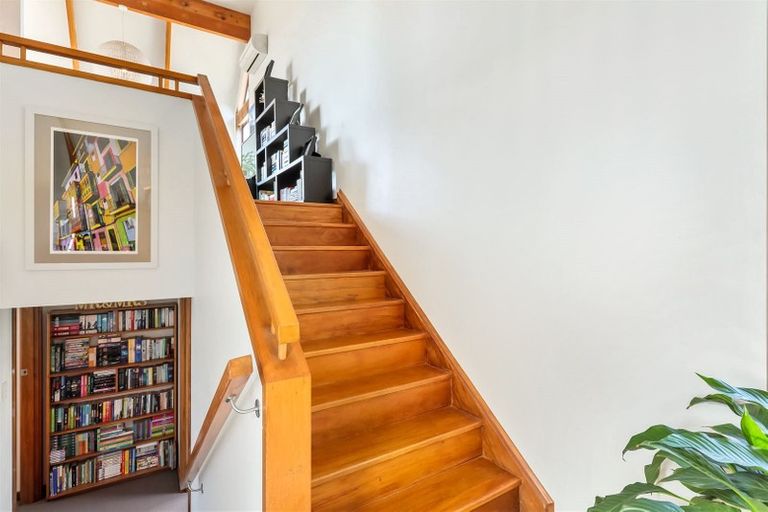 Photo of property in 1/14 Muritai Terrace, Mount Pleasant, Christchurch, 8081