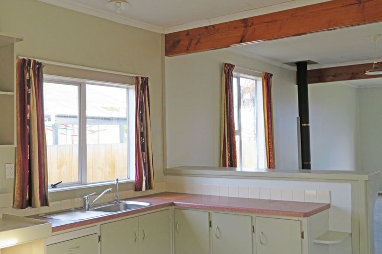 Photo of property in 18 Lynn Street, Oamaru North, Oamaru, 9400