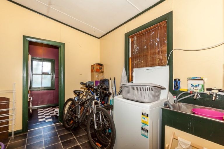 Photo of property in 356 College Street, West End, Palmerston North, 4410