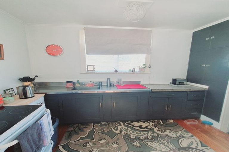 Photo of property in 2c Church Street, Hikurangi, 0114
