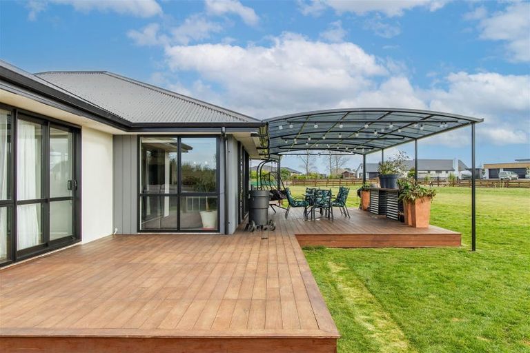 Photo of property in 32 Northside Drive, Waikuku, Rangiora, 7473