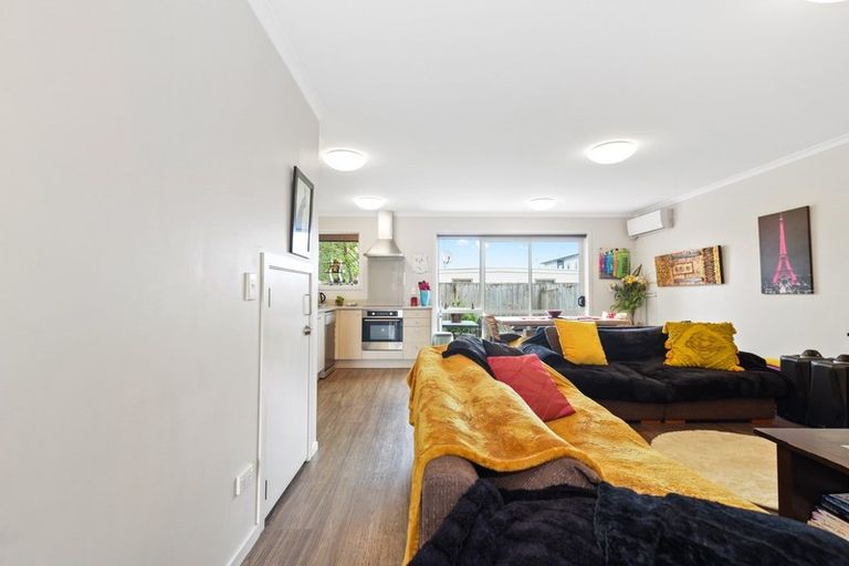 Photo of property in 37 Chiefs Court, Hamilton East, Hamilton, 3216