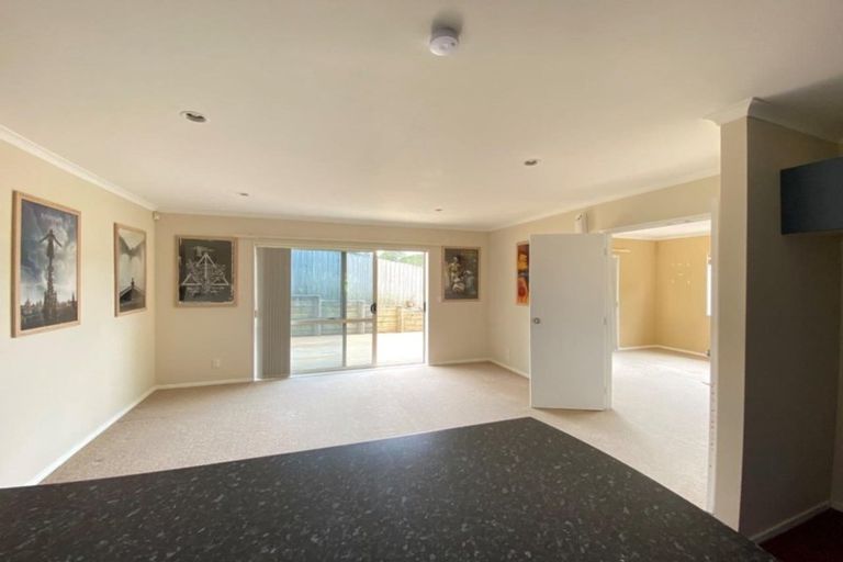 Photo of property in 14 Meharg Place, Fairview Heights, Auckland, 0632