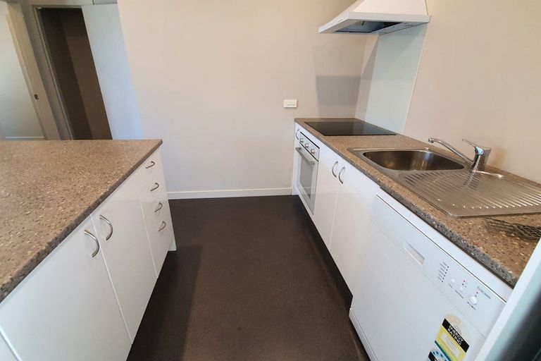 Photo of property in 36 Bay Street, Petone, Lower Hutt, 5012