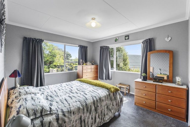 Photo of property in 9b Herekawe Drive, Spotswood, New Plymouth, 4310