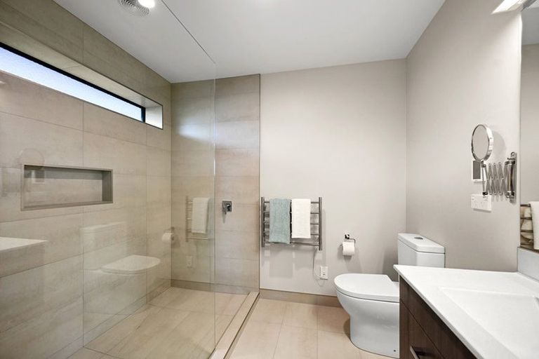 Photo of property in 263 Dixon Road, Fitzroy, Hamilton, 3206