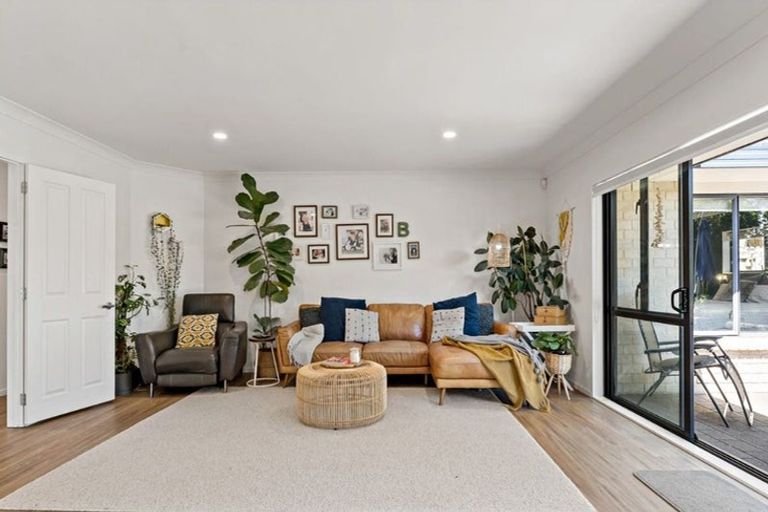 Photo of property in 13 Sunset Drive, Pukekohe, 2120