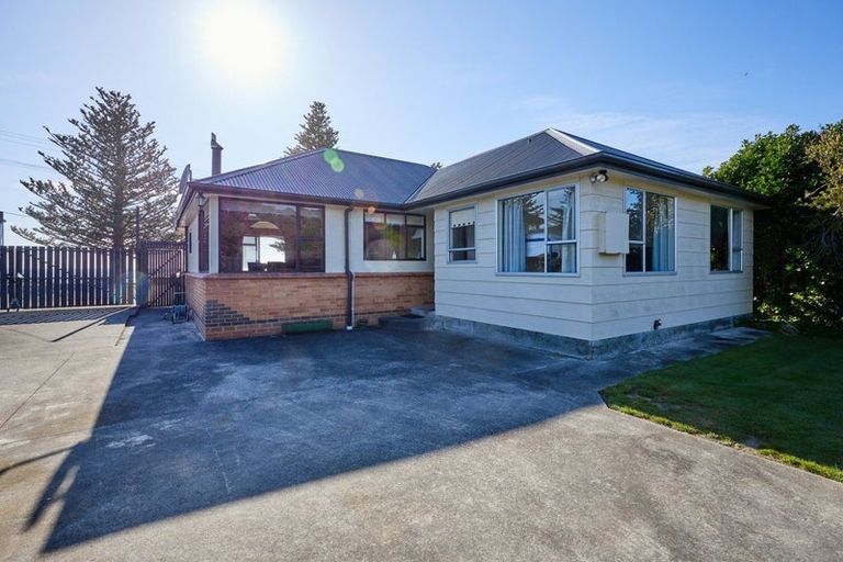 Photo of property in 136 Esplanade, Kaikoura, 7300