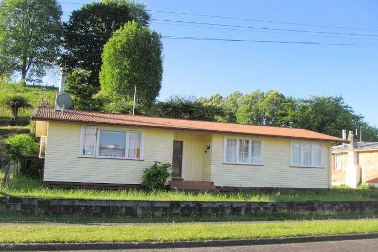 Photo of property in 28 Bullians Avenue, Taumarunui, 3920