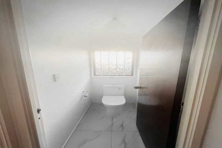 Photo of property in 2/27 Aberfeldy Avenue, Highland Park, Auckland, 2010