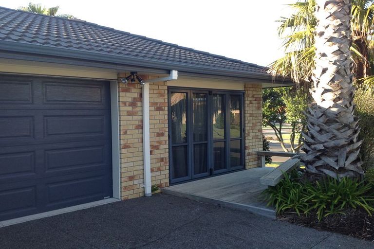 Photo of property in 73 Santa Monica Drive, Papamoa Beach, Papamoa, 3118