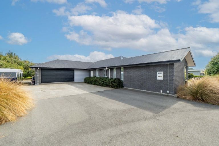 Photo of property in 30 Kakariki Way, Otatara, Invercargill, 9879