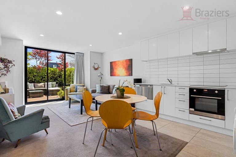 Photo of property in 4/90 Edgeware Road, St Albans, Christchurch, 8014