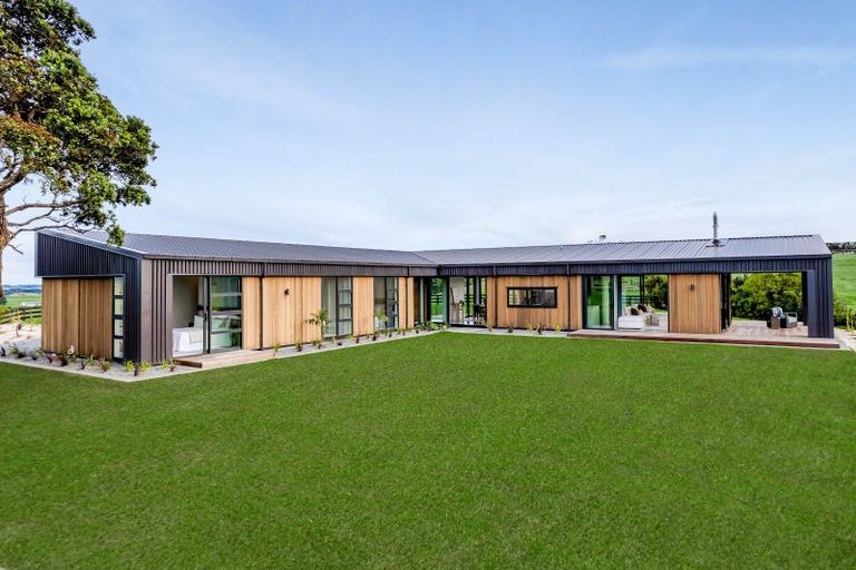 Photo of property in 29 Washer Road, Omata, New Plymouth, 4374