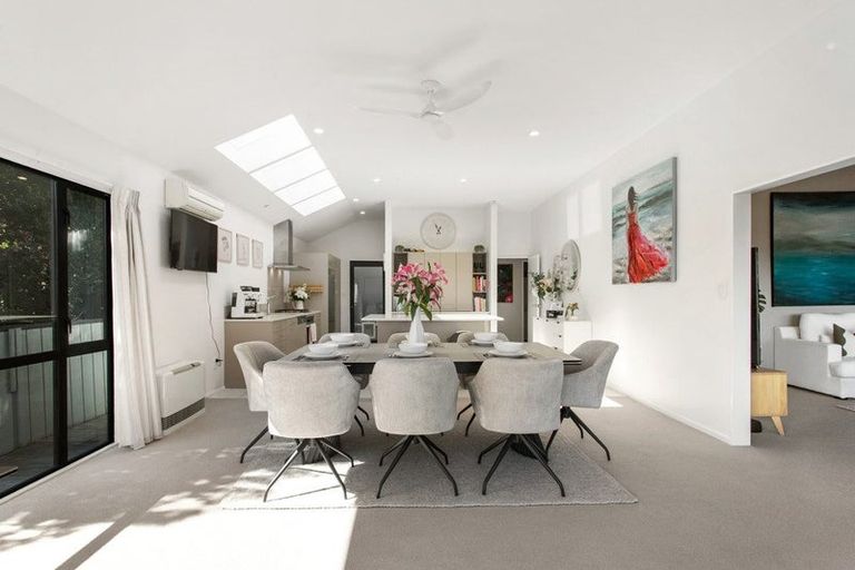 Photo of property in 106 Cannon Hill Crescent, Mount Pleasant, Christchurch, 8081