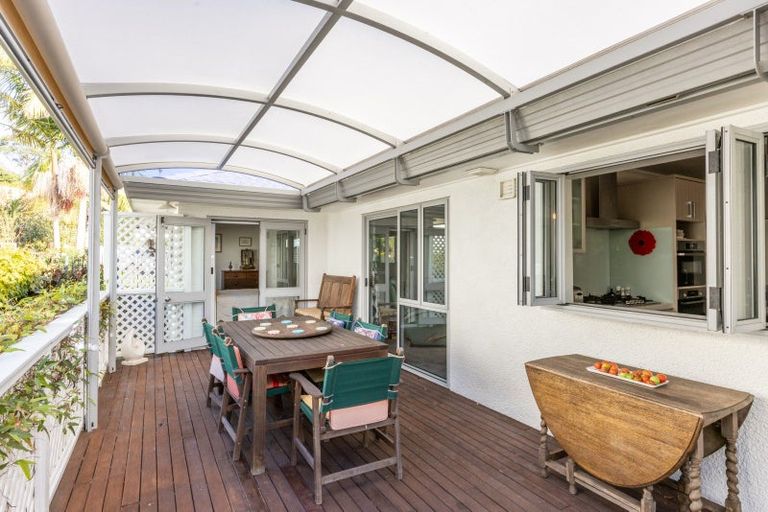 Photo of property in 4 Amner Place, Bluff Hill, Napier, 4110