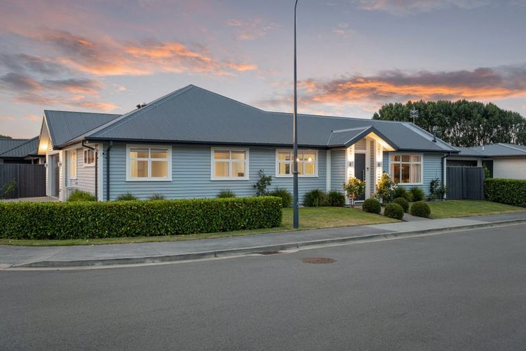 Photo of property in 16 Durells Crescent, Kaiapoi, 7630