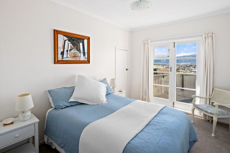 Photo of property in 12b City View Grove, Harbour View, Lower Hutt, 5010