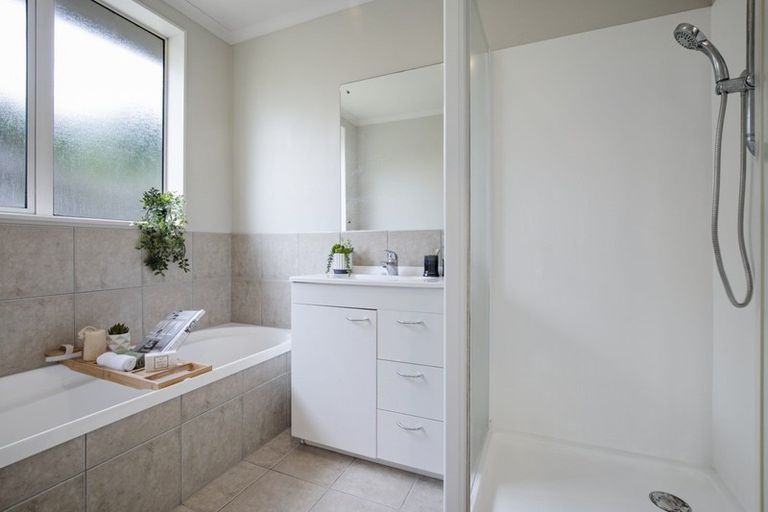 Photo of property in 29 Keri Vista Rise, Papakura, 2110