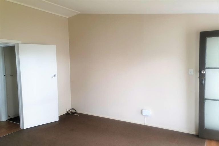 Photo of property in 1/312 Massey Road, Mangere East, Auckland, 2024