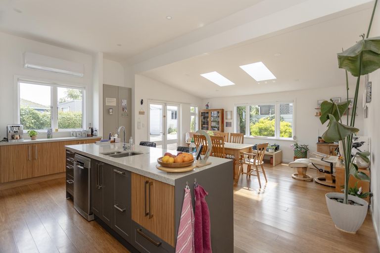 Photo of property in 44 Tamar Street, South Hill, Oamaru, 9400