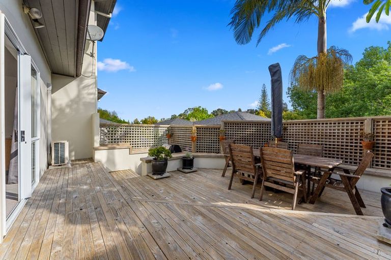 Photo of property in 1/104a Beach Road, Castor Bay, Auckland, 0620