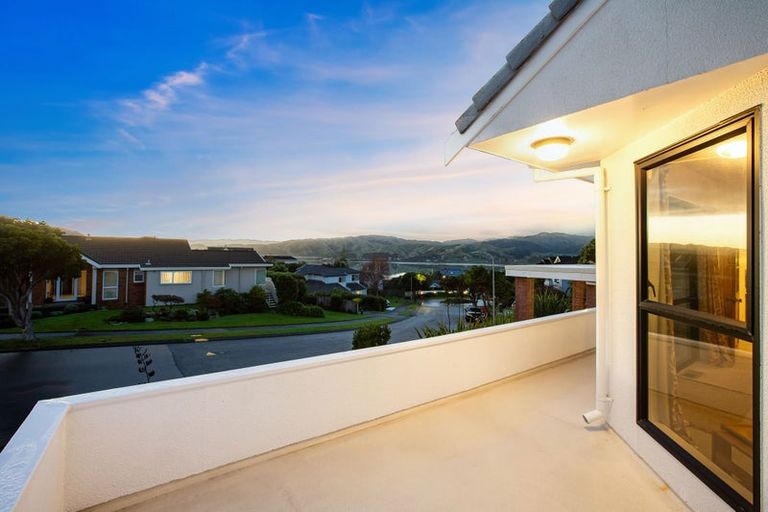 Photo of property in 14 Portage Place, Whitby, Porirua, 5024