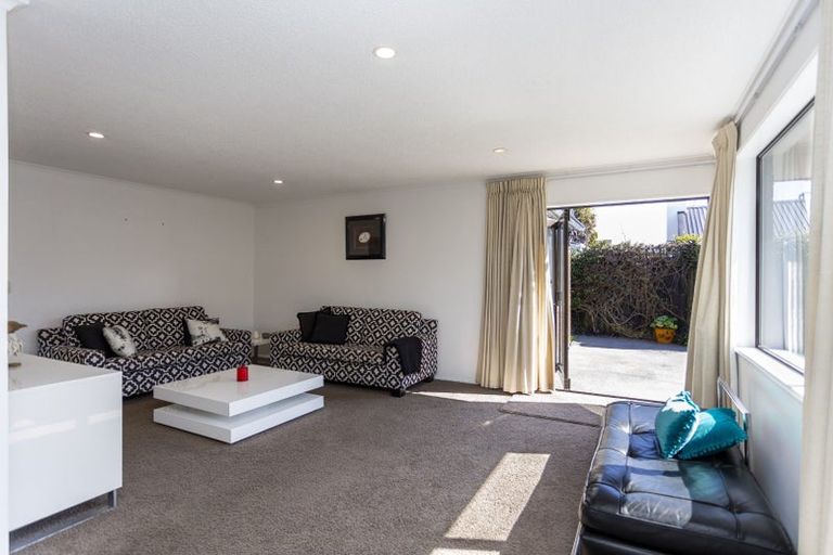 Photo of property in 1/31a Lansbury Avenue, Strowan, Christchurch, 8052