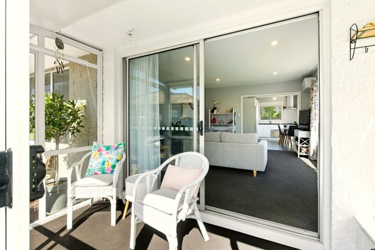 Photo of property in 6 Kennedys Bush Road, Halswell, Christchurch, 8025