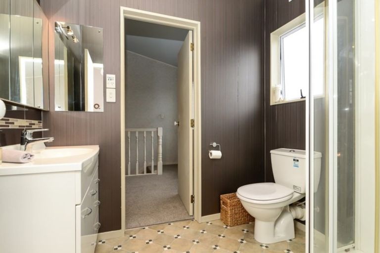 Photo of property in 2 Sunny Dale, Western Heights, Hamilton, 3200