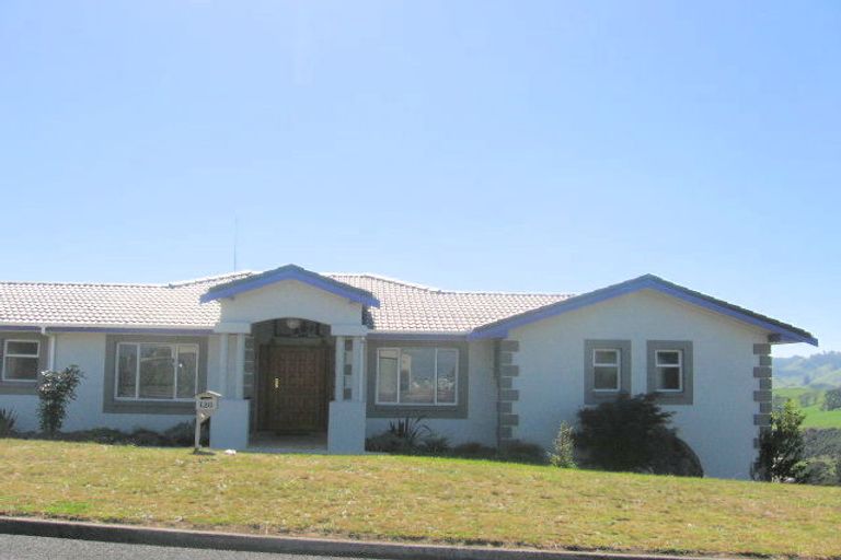 Photo of property in 120 Centennial Drive, Whitianga, 3510