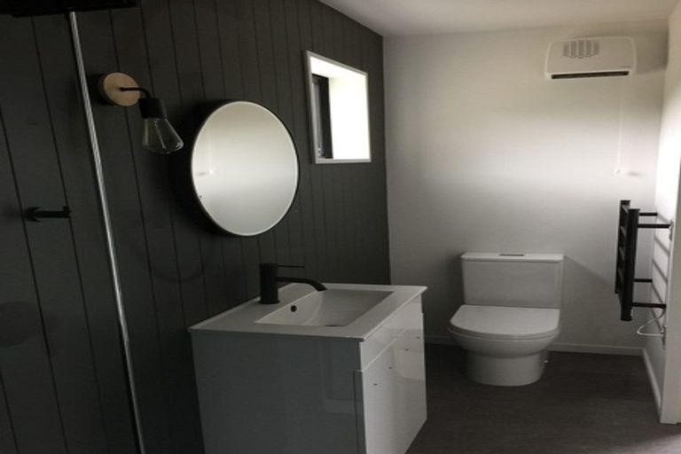 Photo of property in 2 Patton Place, Arrowtown, 9302