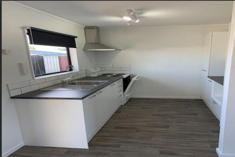 Photo of property in 2 Peary Place, Flaxmere, Hastings, 4120