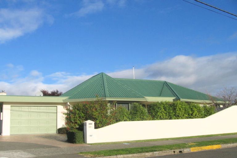 Photo of property in 18 Anderson Road, Taradale, Napier, 4112