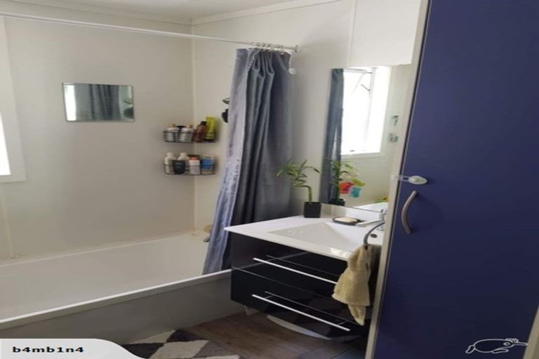 Photo of property in 5 Pah Road, Onerahi, Whangarei, 0110