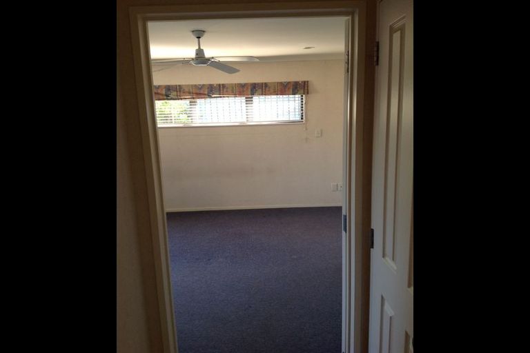 Photo of property in 73 Santa Monica Drive, Papamoa Beach, Papamoa, 3118